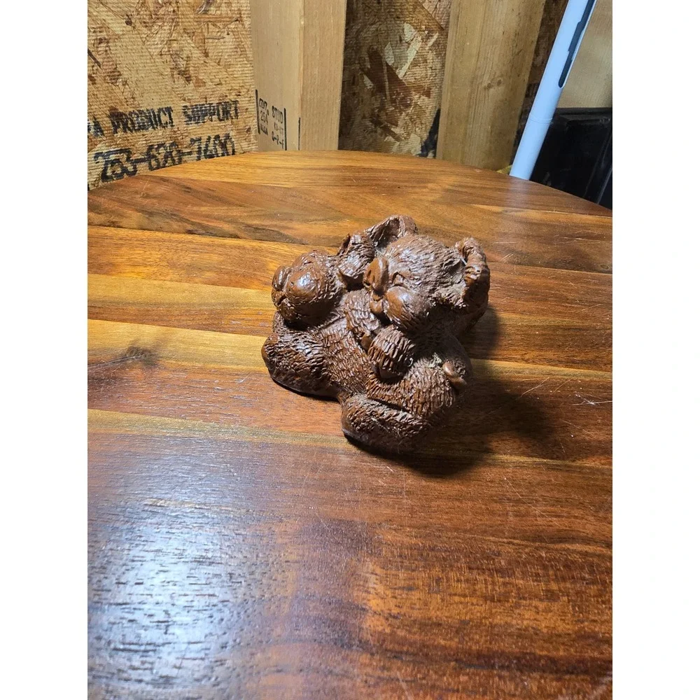 Red Mill Mfg Handcrafted Two Pigs Figurine Brown Carved Look Made in USA